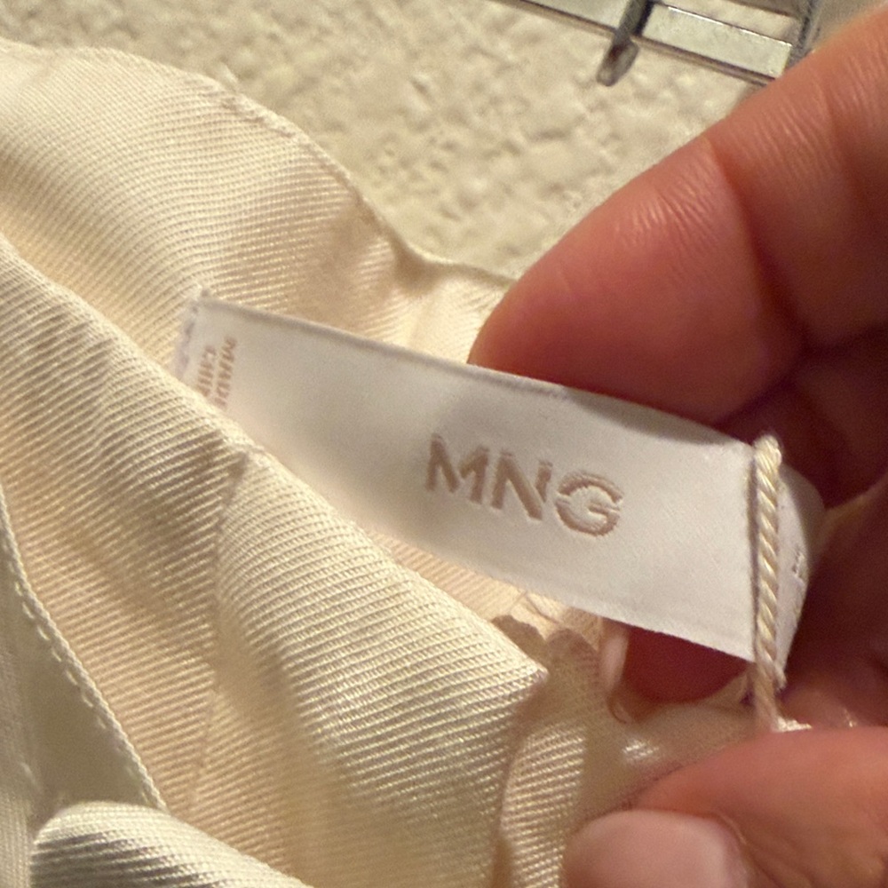 Mango Cream Women's Belted Shorts - Picture 4 of 6
